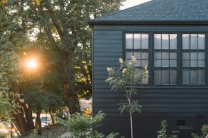 Walnut Creek, CA accessory dwelling unit (ADU) zoning requirements dictate minimum lot size, unit size, setbacks, parking, and height. ADUs may be attached or detached from the main home, and the city mandates a minimum one-meter side and rear setback. The maximum size is typically up to 74 square meters, and the unit cannot be taller than the main house. One additional off-street parking space is required unless the location is close to public transportation. The city limits ADU short-term rental. For the most up-to-date or special cases, contact the Planning Division directly. The primary dissertation provides complete information and advice according to municipal regulations. Key Takeaways Understanding the zoning classification and applicable district regulations in Walnut Creek is essential before planning an accessory dwelling unit. These rules directly impact eligibility, location, and design. Types of ADUs in Walnut Creek Differentiating between detached, attached, and junior ADUs lets property owners choose what best suits them. Each has its own size, setback, and aesthetic requirements that need to be satisfied for approval. Walnut Creek ADU permitting process is quite detailed and can be overwhelming, as it requires multiple phases, such as application, review, and payment of several fees. It needs thorough preparation and documentation in order to prevent delays. Site preparation, for example with regard to utility access confirmation, parking requirements, and fire safety standards, is an important stage that can impact project viability and expense. Building an ADU is a major financial commitment. You need to know the costs, property tax implications, and rental income potential to make sure it will be a solid investment. Being aware of changing regulations, the importance of preempting neighborhood concerns and preparing for construction or regulatory hurdles will allow homeowners to cut through the complexity of building an ADU in Walnut Creek.