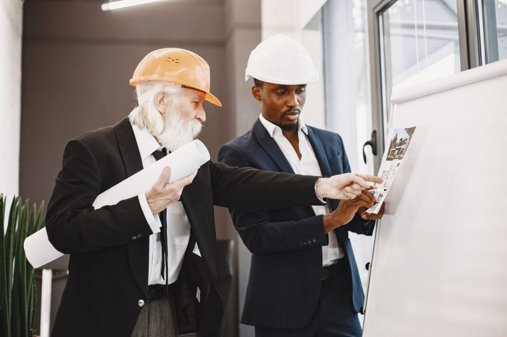 How Does A General Contractor Coordinate Designers And Engineers In Walnut Creek, CA?