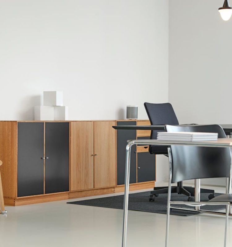 pexels-atbo-66986-245219