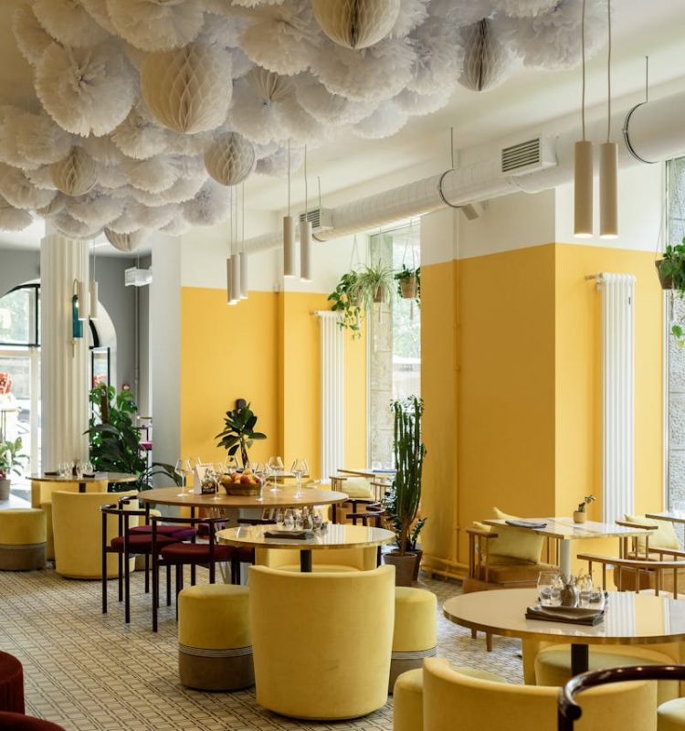 pexels-kseniachernaya-4450334